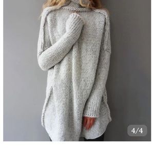 NWT Exposed Seam grey turtleneck sweater, Size L